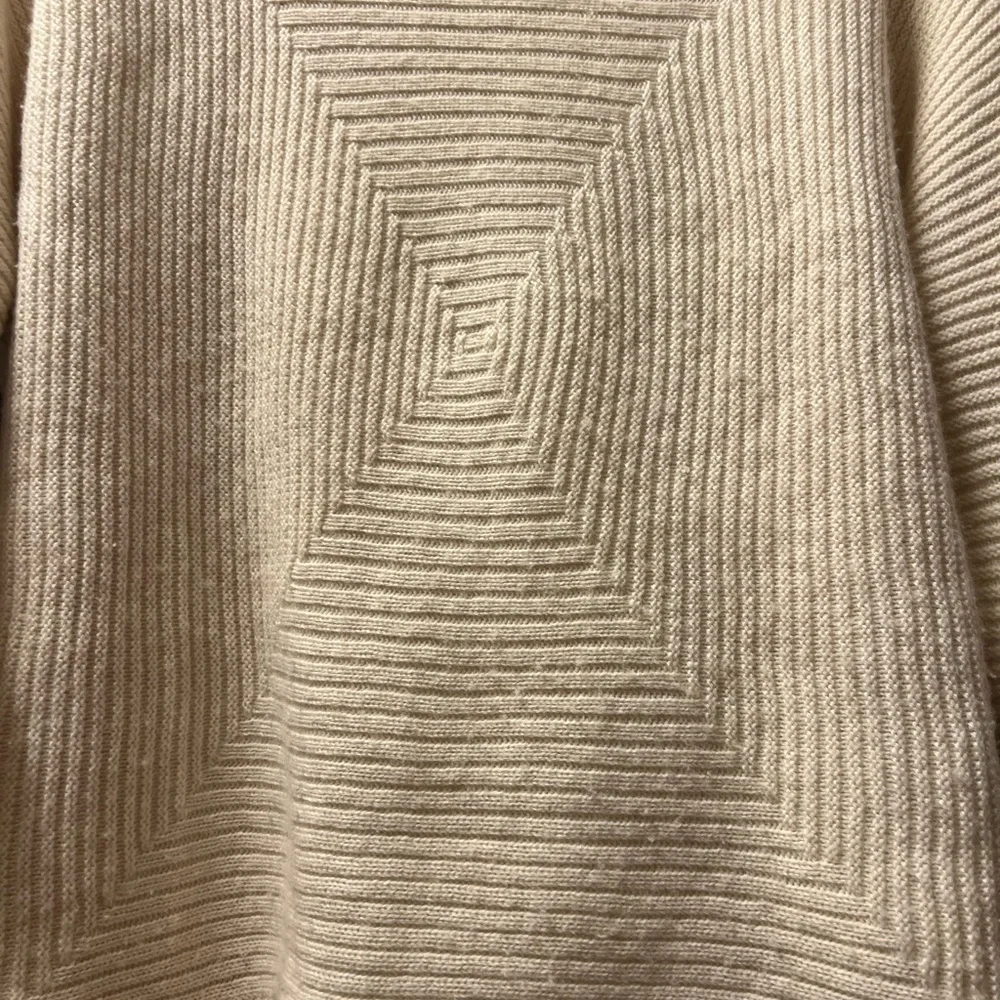 Uniqlo x Lemaire cream sweater - Picture 5 of 6